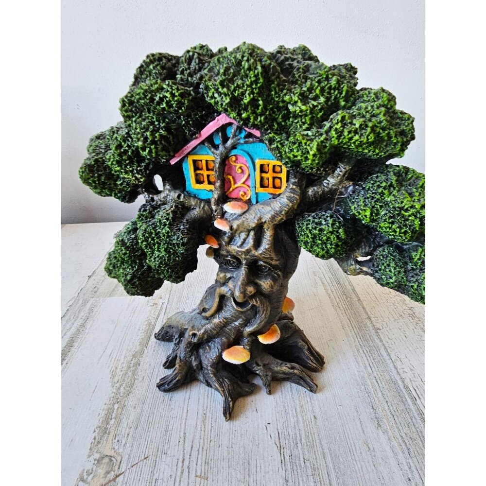 Anthropomorphic tree house fairy garden statue tree lawn figurine unique decor